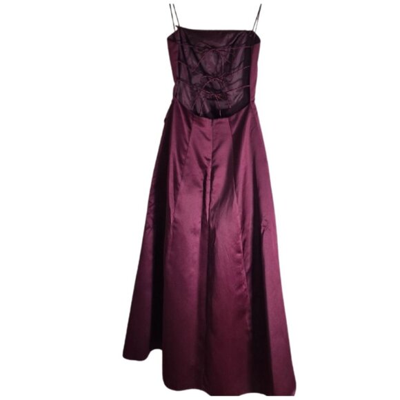 Vintage 2002 burgundy lace up back, evening, formal, party, ball, dress - Picture 2 of 7